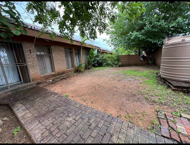 1,338M² APARTMENT BLOCK FOR SALE IN POLOKWANE CENTRAL